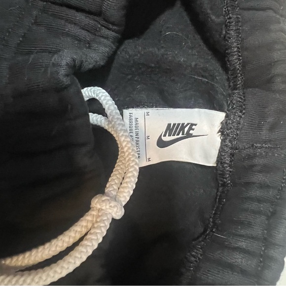 Nike NRG Joggers - Picture 2 of 3